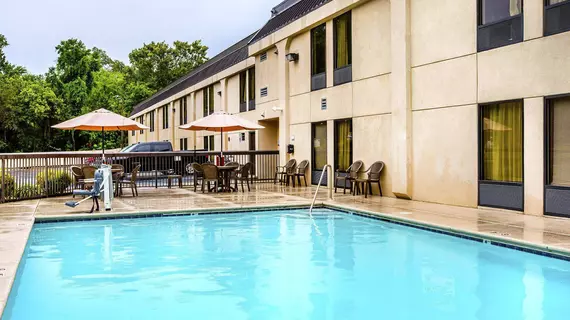 Clarion Inn Chattanooga | Tennessee - Chattanooga (ve civarı) - Chattanooga - Tiftonia