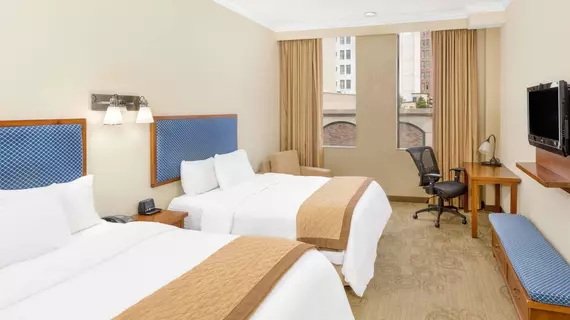 Wyndham Garden Baronne Plaza | Louisiana - New Orleans (ve civarı) - New Orleans - Merkezi İş Bölgesi