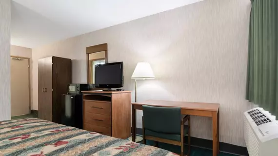 Econo Lodge Emporia | Kansas - Emporia (ve civarı) - Emporia