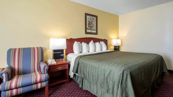 Quality Inn Mineral Point | Wisconsin - Dodgeville (ve civarı) - Mineral Point