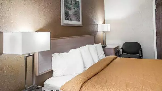 Quality Inn Near Six Flags St. Louis | Missouri - St. Louis (ve civarı) - Pacific