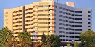 Hilton Suites Chicago/Oakbrook Terrace