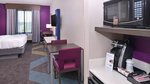 Holiday Inn Express and Suites Bryant Benton Area | Arkansas - Little Rock (ve civarı) - Bryant