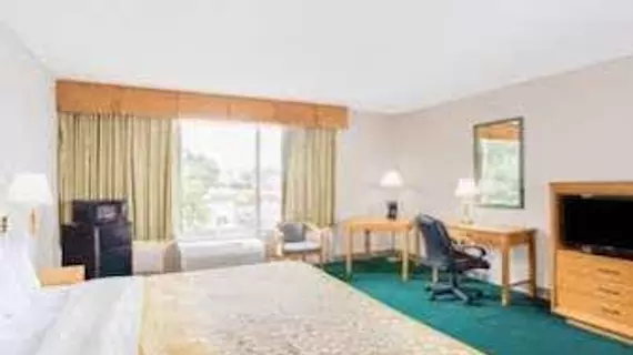 Days Inn Cambridge | Ohio - Zanesville (ve civarı) - Cambridge