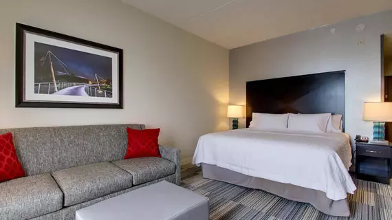 Hampton Inn & Suites Greenville Airport | Güney Karolayna - Greenville - Spartanburg (ve civarı) - Greenville