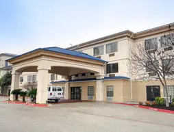 Quality Inn & Suites Austin Airport | Teksas - Austin (ve civarı) - Del Valle