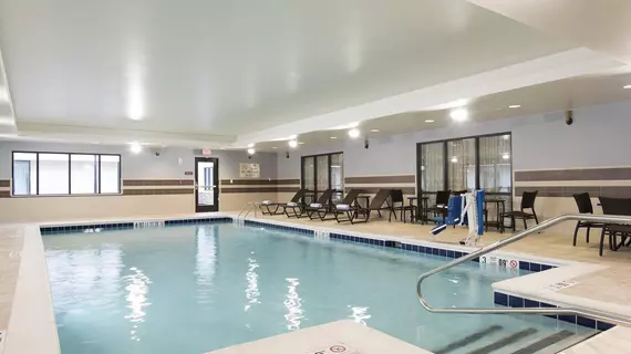 DoubleTree by Hilton Hotel Schenectady | New York - Albany (ve civarı) - Schenectady