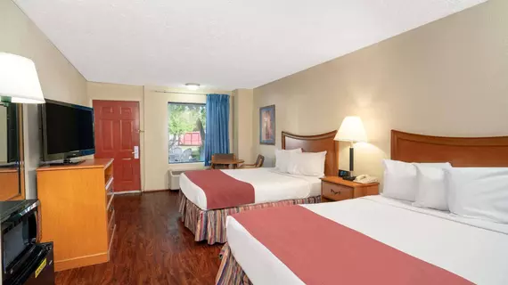 Ramada Pigeon Forge - Parkway | Tennessee - Gatlinburg - Pigeon Forge (ve civarı) - Pigeon Forge