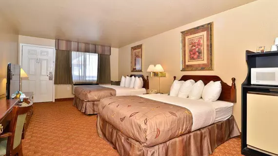 Best Western Fallon Inn & Suites | Nevada - Fallon (ve civarı) - Fallon