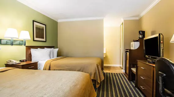 Quality Inn Santa Barbara | Kaliforniya - Santa Barbara (ve civarı) - Santa Barbara