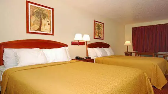 Super 8 San Antonio ATT Center | Teksas - San Antonio (ve civarı) - San Antonio