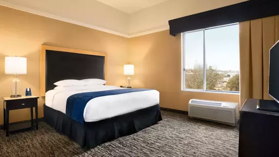 DoubleTree by Hilton Hotel Oklahoma City Airport | Oklahoma - Oklahoma City (ve civarı) - Oklahoma