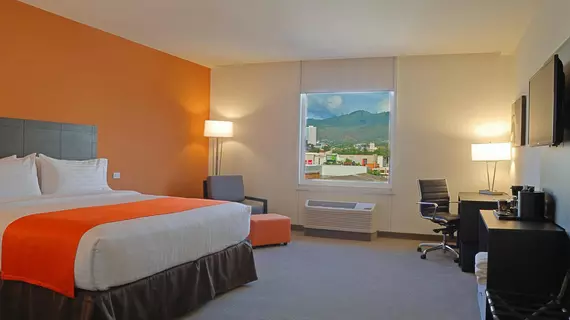 HOLIDAY INN EXPRESS TEGUCIGALPA | Francisco Morazan (bölge) - Tegucigalpa