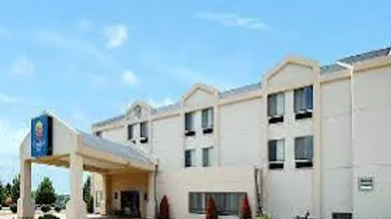 Comfort Inn and Suites Kansas City Northeast | Missouri - Kansas City (ve civarı) - Kansas