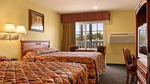 Days Inn Sacramento Downtown | Kaliforniya - Sacramento (ve civarı) - Sacramento