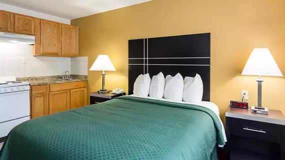 Quality Inn Chesapeake | Virginia - Norfolk - Virginia Beach (ve civarı) - Chesapeake