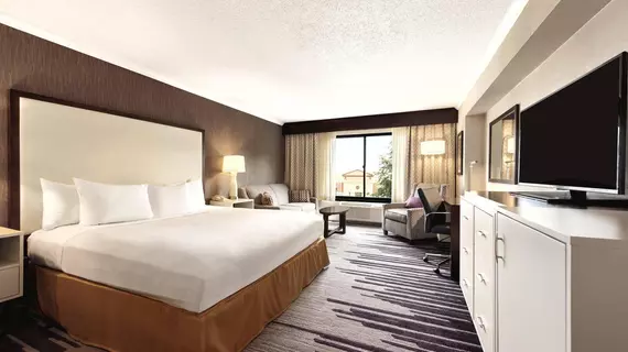 DoubleTree by Hilton Milwaukee/Brookfield | Wisconsin - Milwaukee (ve civarı) - Brookfield