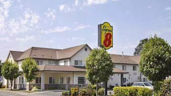 Super 8 Gresham/Portland Area | Oregon - Portland (ve civarı) - Portland