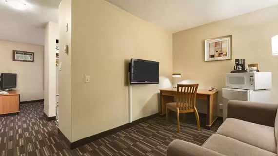 Days Inn Nanaimo | Britanya Kolombiyası - Nanaimo (ve civarı) - Nanaimo