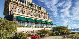 Wyndham Bay Voyage Inn