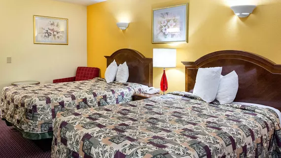 Econo Lodge Benns Church- Smithfield | Virginia - Norfolk - Virginia Beach (ve civarı) - Smithfield