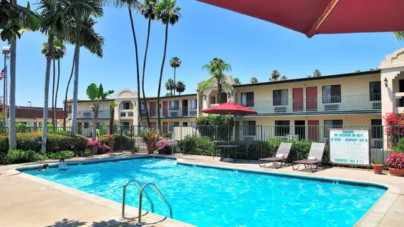 Lamplighter Inn & Suites | Kaliforniya - San Diego County - San Diego