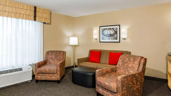 Cambria Hotel & Suites Appleton | Wisconsin - Appleton