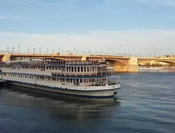 Grand Jules Boat | Pest County - Budapeşte (ve civarı) - Budapeşte Kent Merkezi - Castle Hill