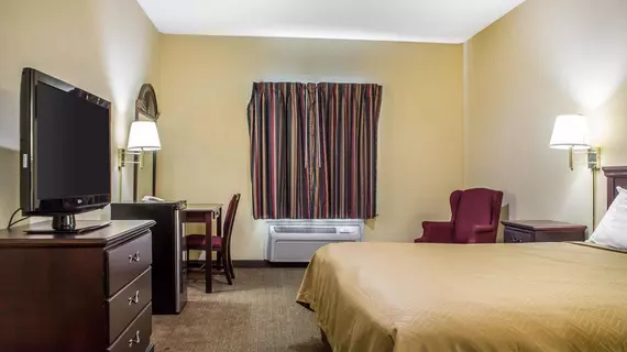 Econo Lodge & Suites Airport North Syracuse | New York - Syracuse (ve civarı) - North Syracuse