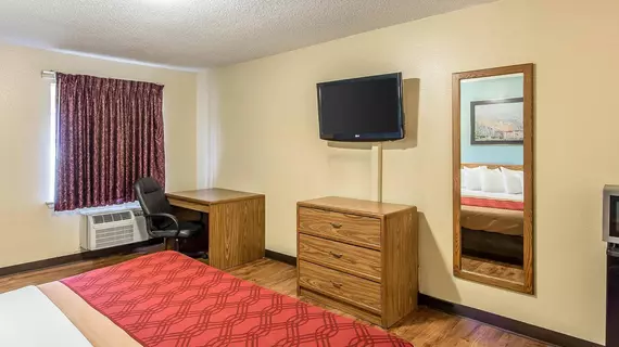 Econo Lodge | Oklahoma - Pryor (ve civarı) - Pryor