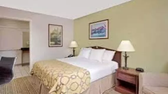 Baymont Inn & Suites - Cleveland | Tennessee - Chattanooga (ve civarı) - Cleveland