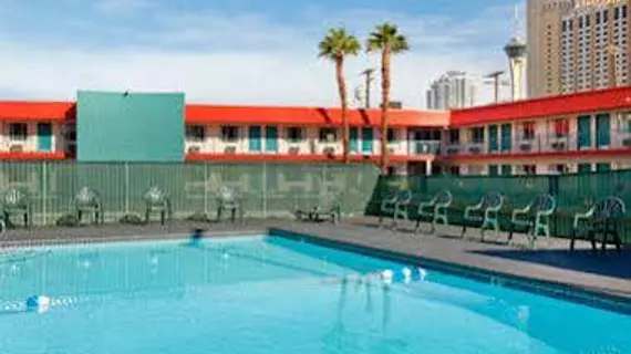 Travelodge by Wyndham Las Vegas | Nevada - Clark County - Las Vegas (ve civarı) - Las Vegas