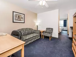 Baymont Inn & Suites Indianapolis Northeast | Indiana - Indianapolis (ve civarı) - Indianapolis