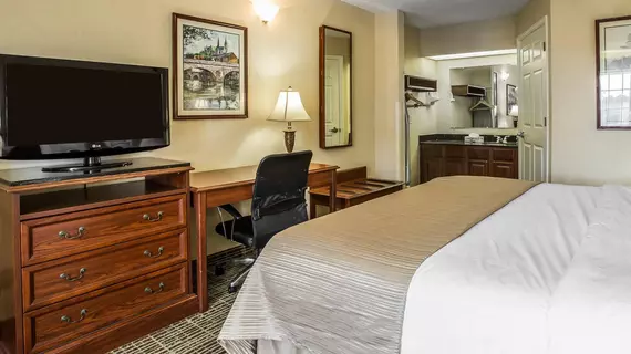 Quality Inn Bessemer | Alabama - Birmingham (ve civarı) - Bessemer