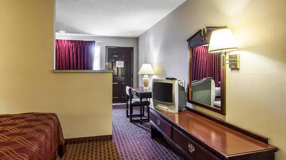 Econo Lodge Southeast Milwaukie/Portland | Oregon - Portland (ve civarı) - Milwaukie - Jennings Lodge