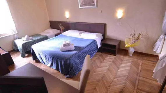 Hotel Capri | Lazio - Roma (ve civarı) - Roma Kent Merkezi - Rione XVIII Castro Pretorio