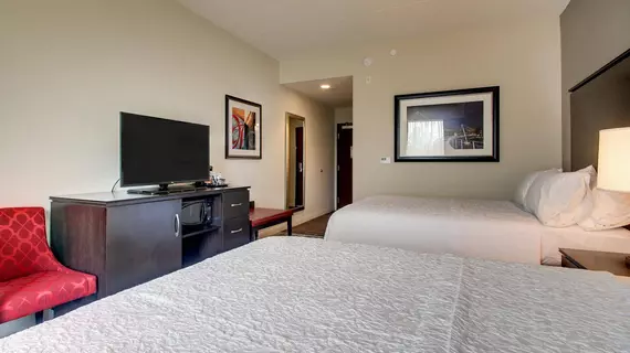 Hampton Inn & Suites Greenville Airport | Güney Karolayna - Greenville - Spartanburg (ve civarı) - Greenville