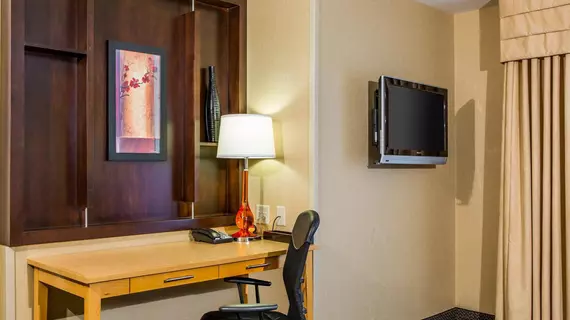 Cambria Hotel & Suites Appleton | Wisconsin - Appleton