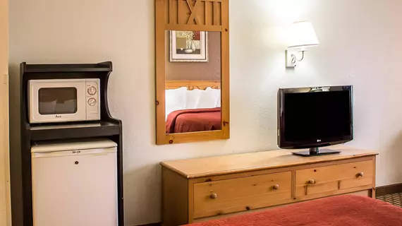 Quality Inn Elyria | Ohio - Cleveland (ve civarı) - Elyria