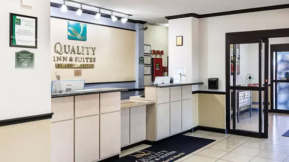 Quality Inn & Suites SeaWorld North | Teksas - San Antonio (ve civarı) - San Antonio