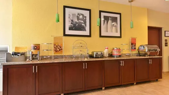 Hampton Inn Denville-Parsippany Area | New Jersey - Washington Township - Parsippany (ve civarı) - Denville