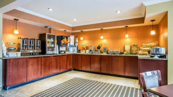 Quality Inn Colchester Burlington | Vermont - Burlington (ve civarı) - Colchester