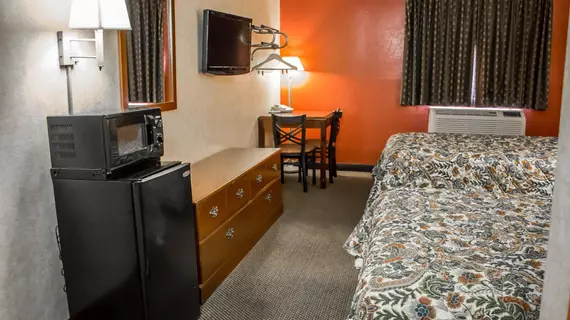 Econo Lodge Kent | Ohio - Summit İlçesi - Akron (ve civarı) - Kent