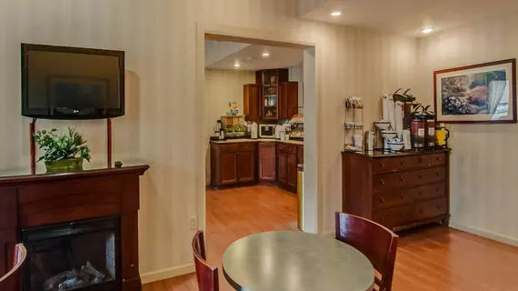 Comfort Inn Staunton | Virginia - Staunton (ve civarı) - Staunton