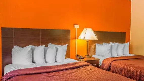 Quality Inn Greer | Güney Karolayna - Greenville - Spartanburg (ve civarı) - Greer