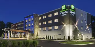 Holiday Inn Express and Suites Medina