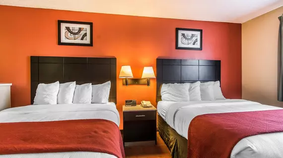 Quality Inn & Suites La Vergne | Tennessee - Nashville-Davidson - Nashville (ve civarı) - La Vergne