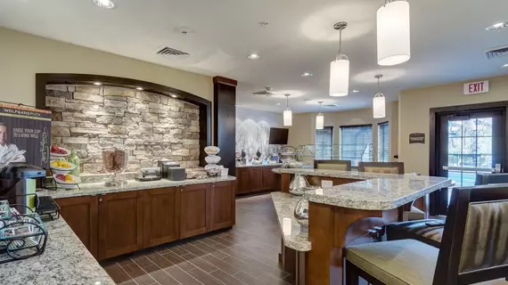 Staybridge Suites St Louis Westport | Missouri - St. Louis (ve civarı) - Maryland Heights