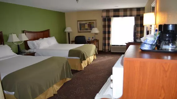 HOLIDAY INN EXPRESS WARRENSBURG | Missouri - Clinton - Warrensburg