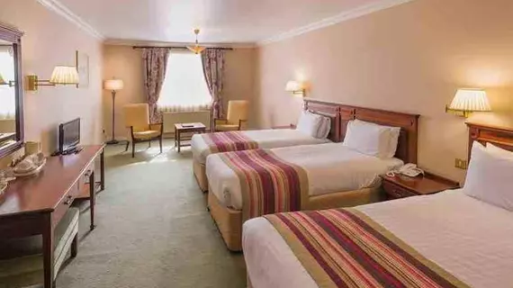 Londonderry Arms Hotel | Kuzey İrlanda - Antrim (kontluk) - Ballymena - Carnlough